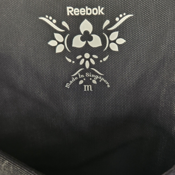 Reebok Black & White Paisley V-Neck Tank Top NWOT - Picture 5 of 7